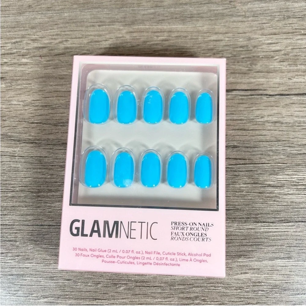 Glamnetic Azure Blue Short Round Press On Nails
